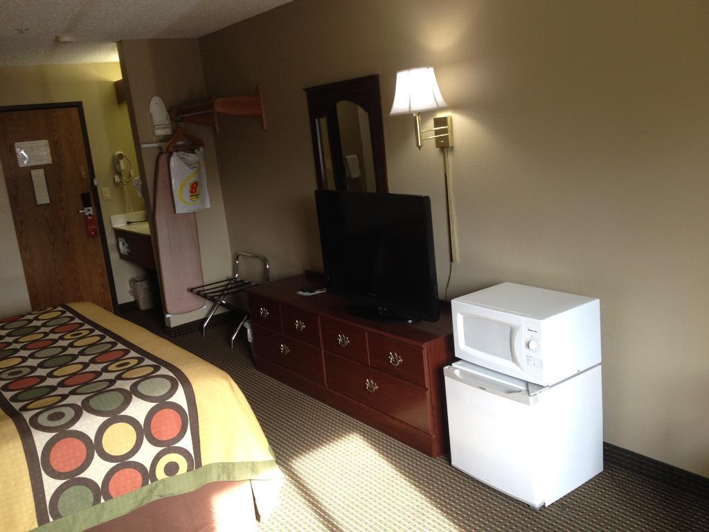 Motel Super 8 By Wyndham Olney Habitación foto